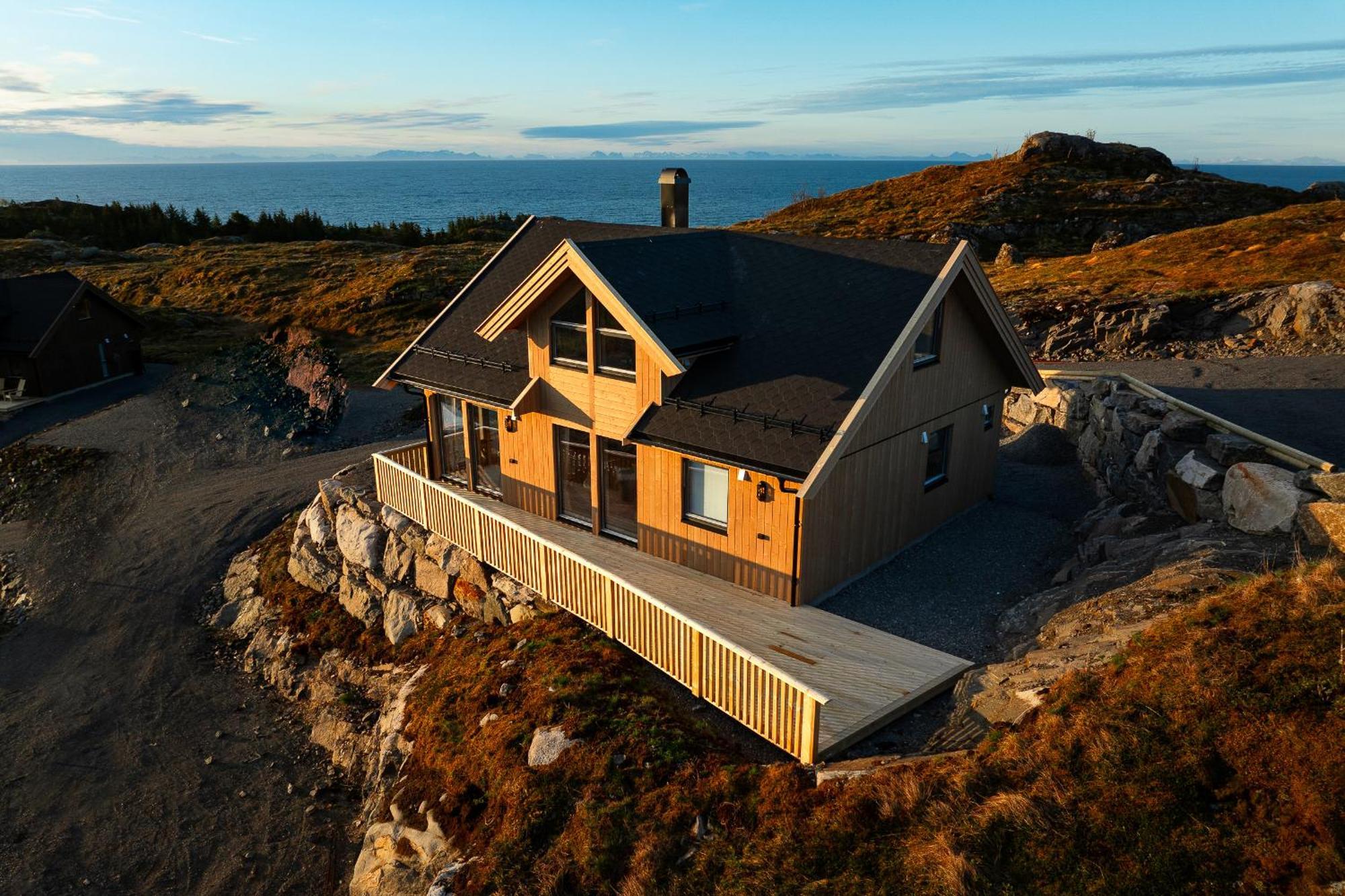 The Magic View Of Lofoten - Golden Horizon Chaleter