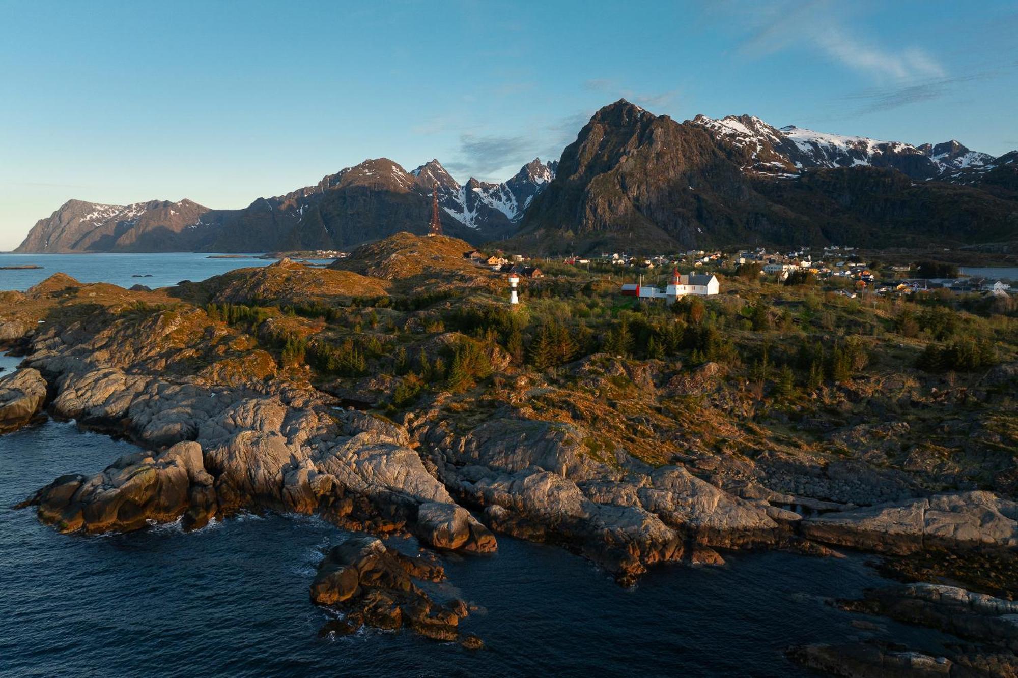 The Magic View Of Lofoten - Golden Horizon Sørvågen